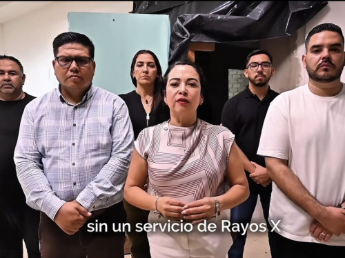 Acusan de trabar proyectos de salud y educación en Juanacatlán