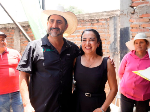 Alianza estatal y municipal dotará de infraestructura a productores de leche en Juanacatlán