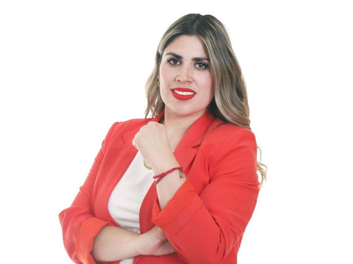 Paola del Río: Candidata del PRI-PAN-PRD a la alcaldía de Zapotlane