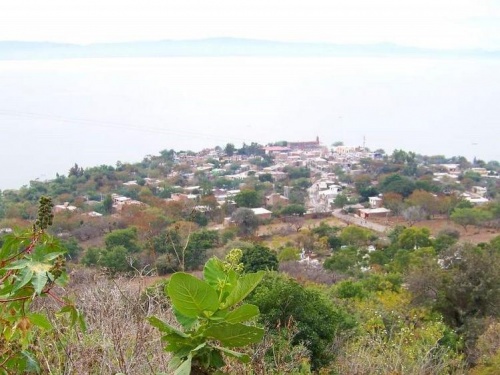 Agua contaminada en comunidades de Poncitlán enferma y mata 