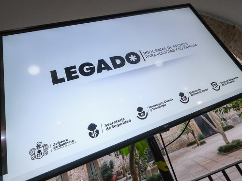 Amplía Jalisco programa Legado para mejorar apoyos a policías y sus familias