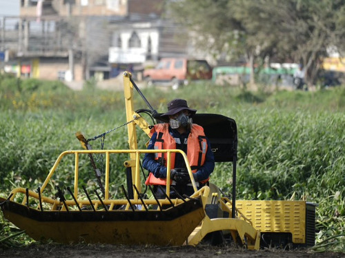 Arrancan trabajos de limpieza y desazolve en la Presa Las Pintas
