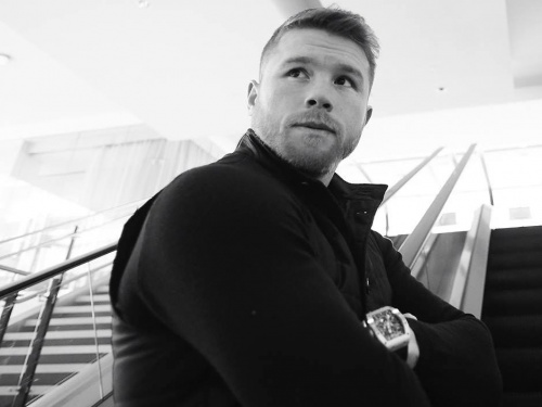 "Canelo" Alvarez suspendido seis meses por dopaje