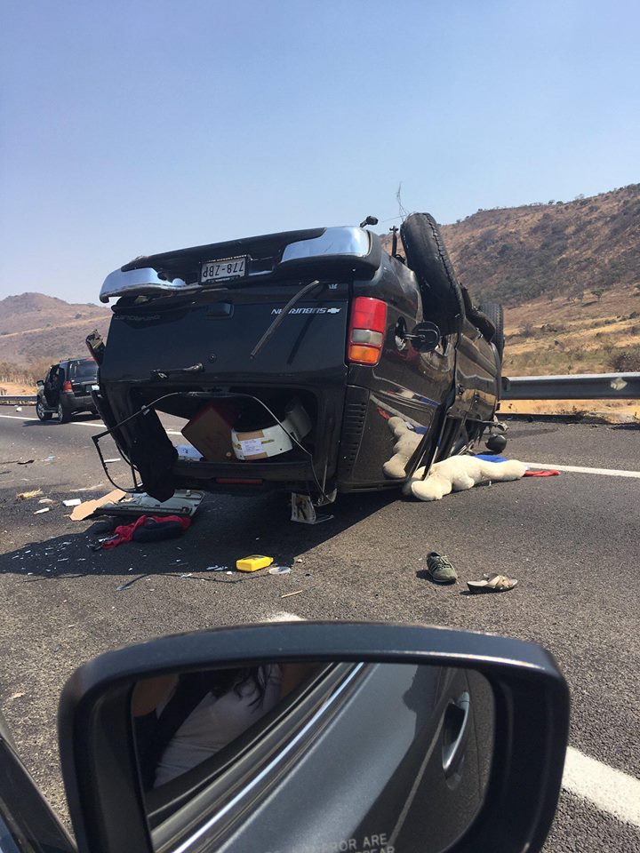 Cobra dos vidas volcadura en Zapotlanejo