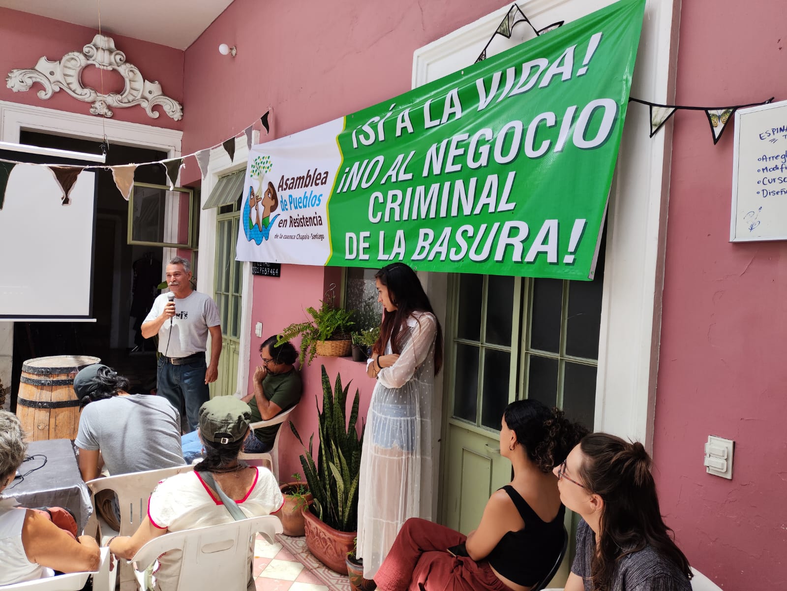 Contra el negocio criminal de la basura en la AMG