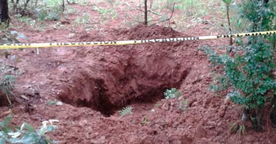 Cuatro hombres y dos mujeres en fosa de Juanacatlán
