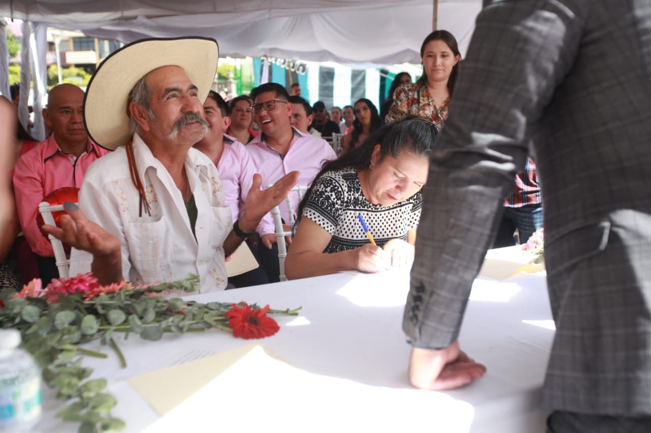 En Zapotlanejo: se casan 69 parejas en boda colectiva el Día del Amor y la Amistad