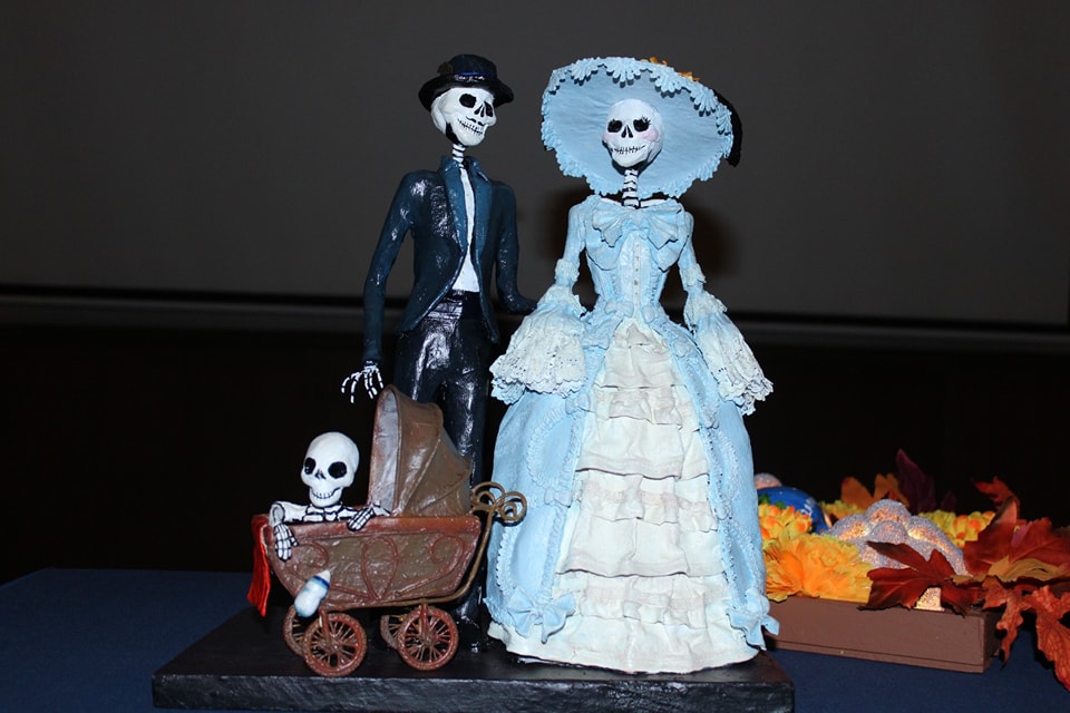 Familia de catrinas gigantes adornarán Zapotlanejo en Festival de Día de Muertos