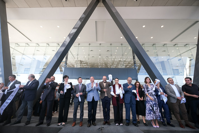 Inauguran el Hospital Civil de Oriente