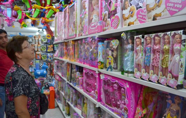 Mexicanos gastan por Día del Niño entre 100 a 500 pesos