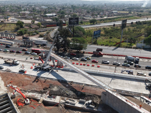 Paso elevado en Carretera a Chapala no presenta retrasos: GAP