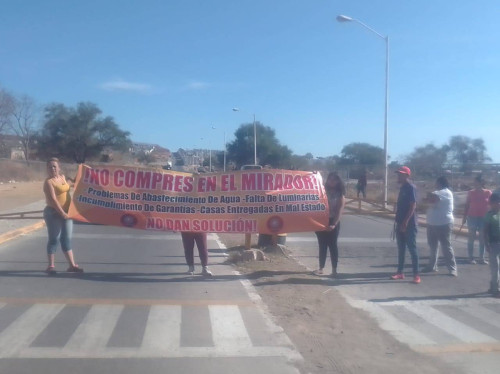 Piden no comprar casa en El Mirador; acusan incumplimiento de constructora