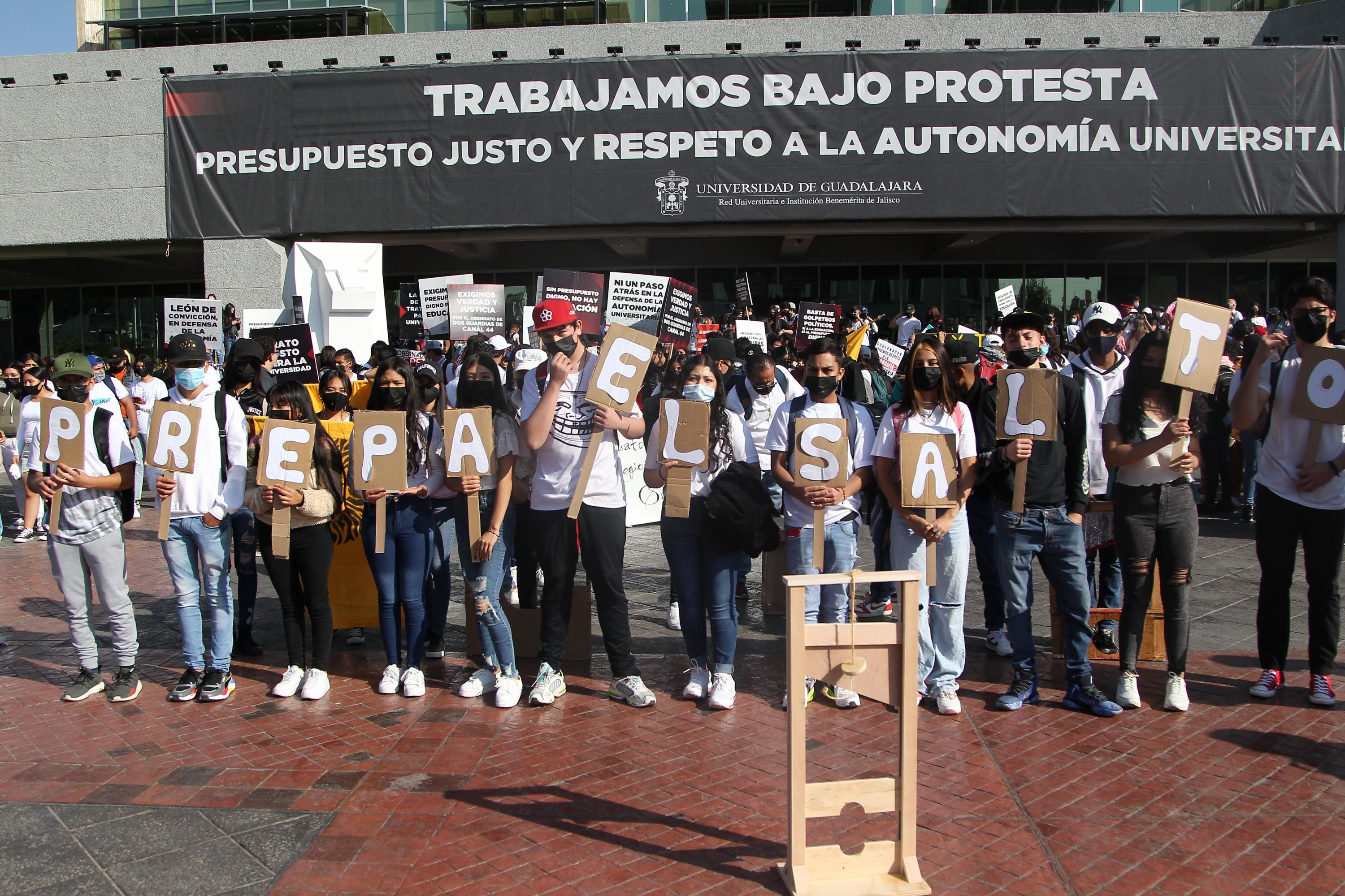 Preparatoria Regional de El Salto se manifiesta en defensa de la construcción del Museo de Ciencias Ambientales