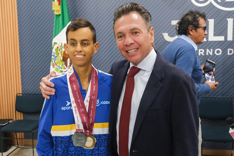 Reconocen a saltense Elmex Rosales, campeón con Jalisco en Paralimpiada Nacional 2025