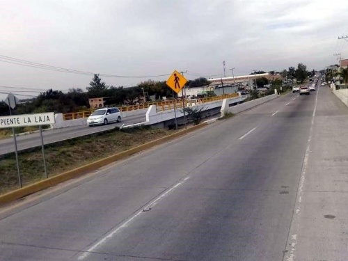 Reconstruyen Puente La Laja