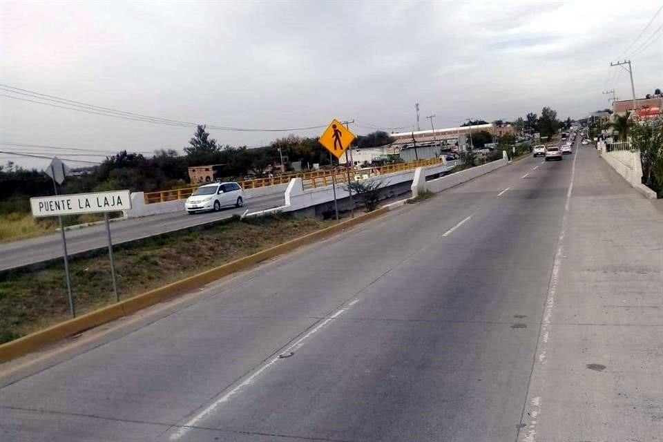 Reconstruyen Puente La Laja