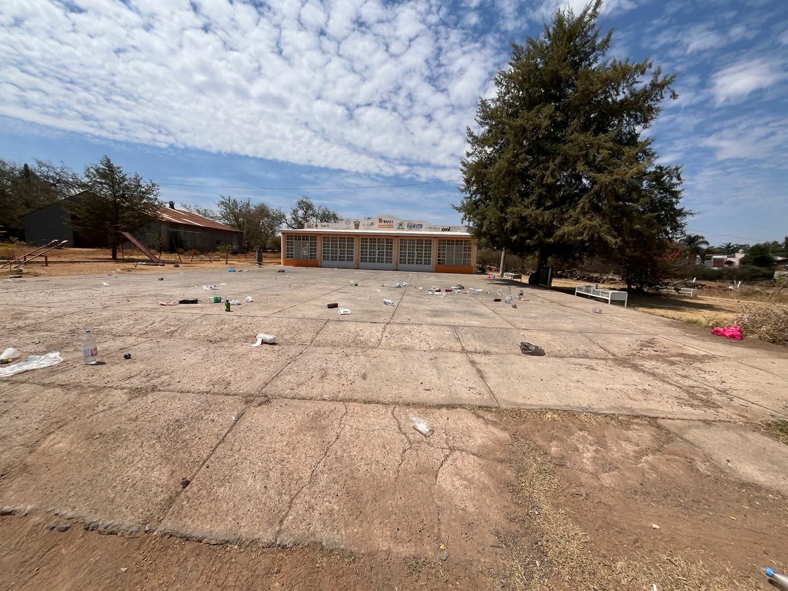 Anuncian medidas sobre el uso de espacios públicos en San Antonio Juanacaxtle