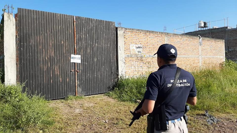 Trabajan en fosa en Los Sabinos