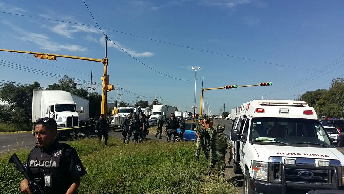 Volcadura de vehículo militar deja un muerto y tres lesionad