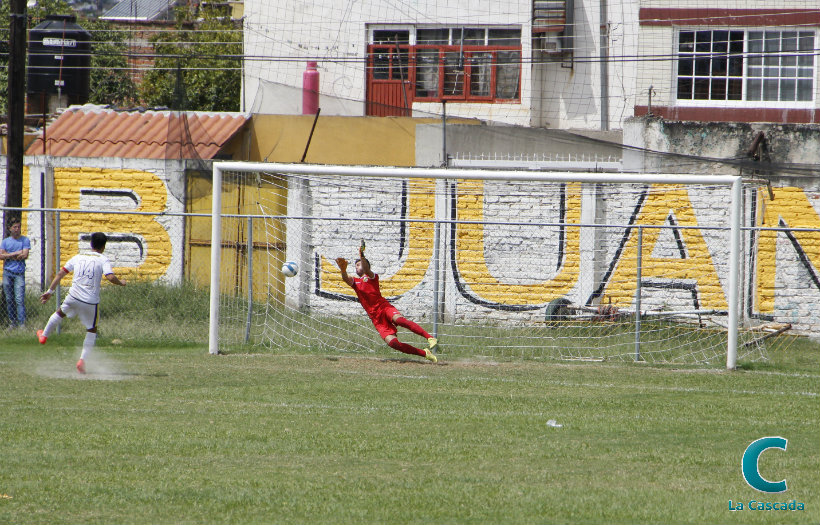 Empata Gorilas de local