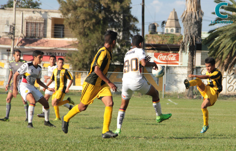 Gorilas 0-1 Leones Negros