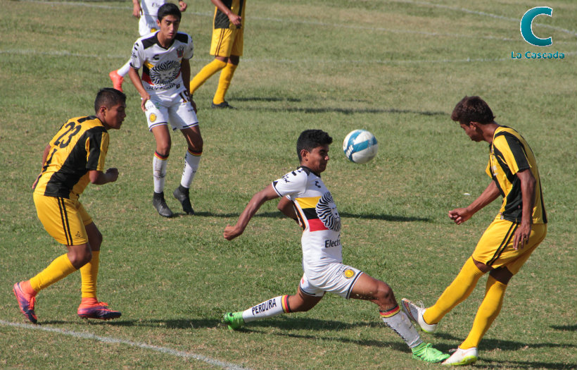 Gorilas 0-1 Leones Negros