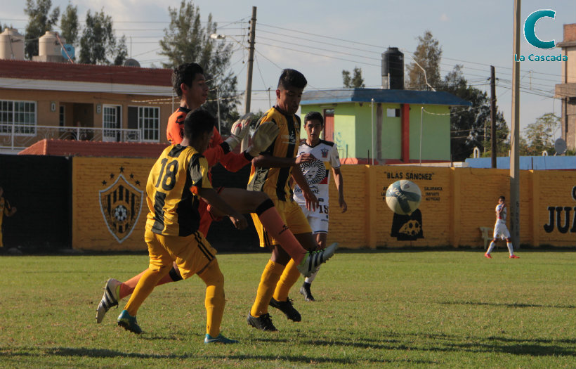 Gorilas 0-1 Leones Negros